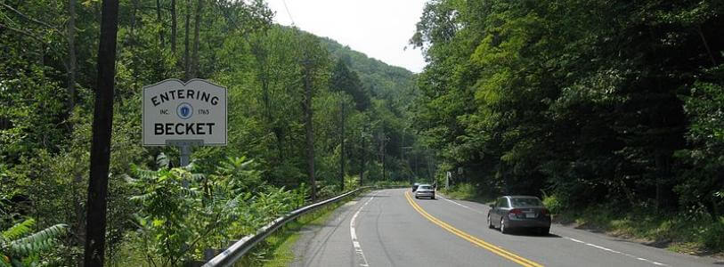 Entering Beckett, Massachsetts sign