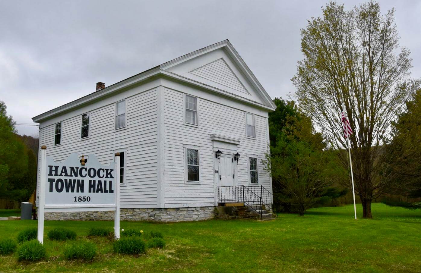 Nipmuc Pond in Mendon, Massachusetts